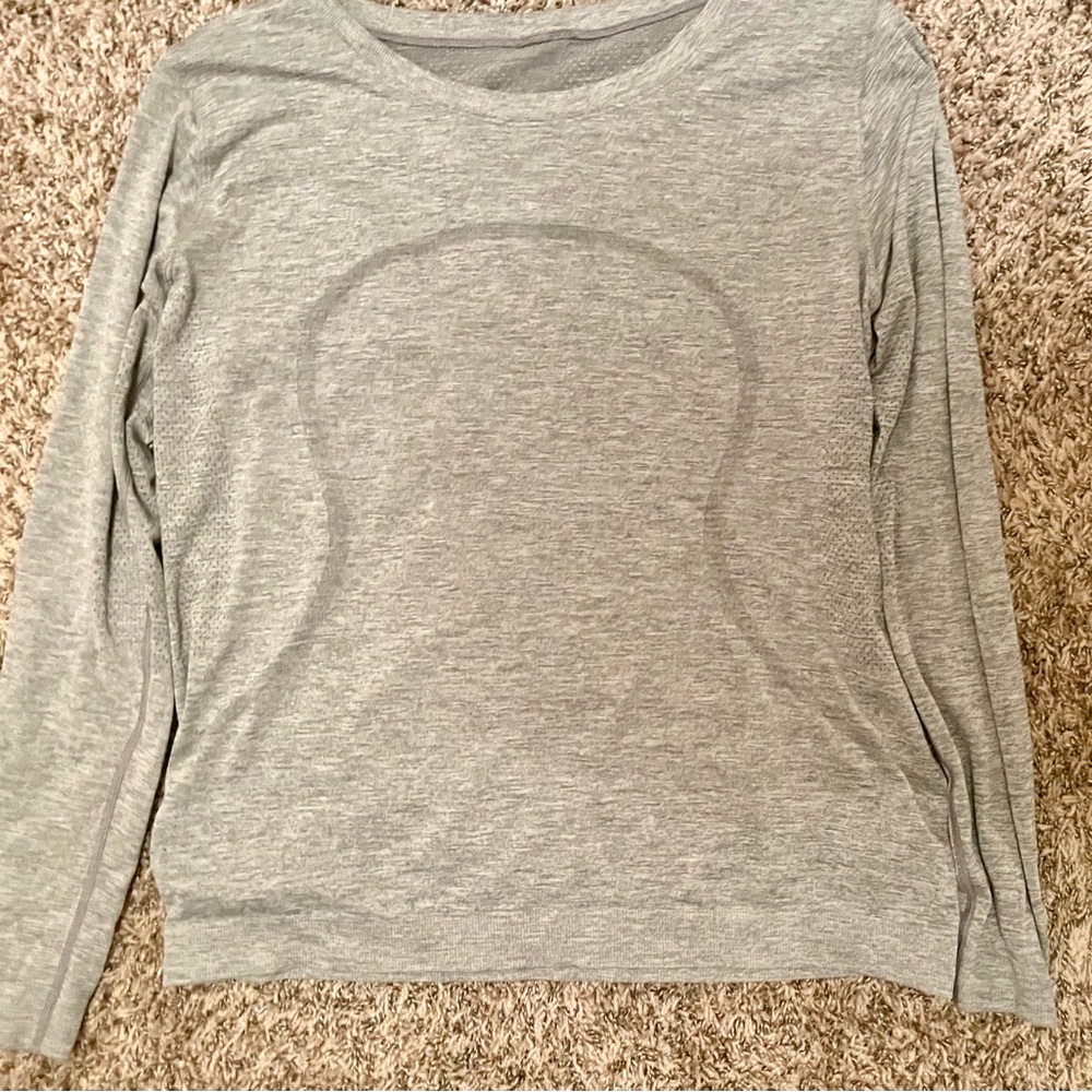 - Lululemon relaxed swiftly